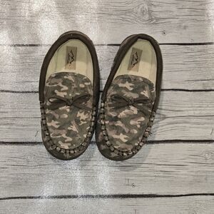 Blue Mountain Camo Memory Foam Moccasin Slippers Boys